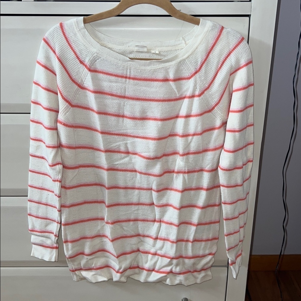 GAP White and Pink Striped Crew Neck Sweater